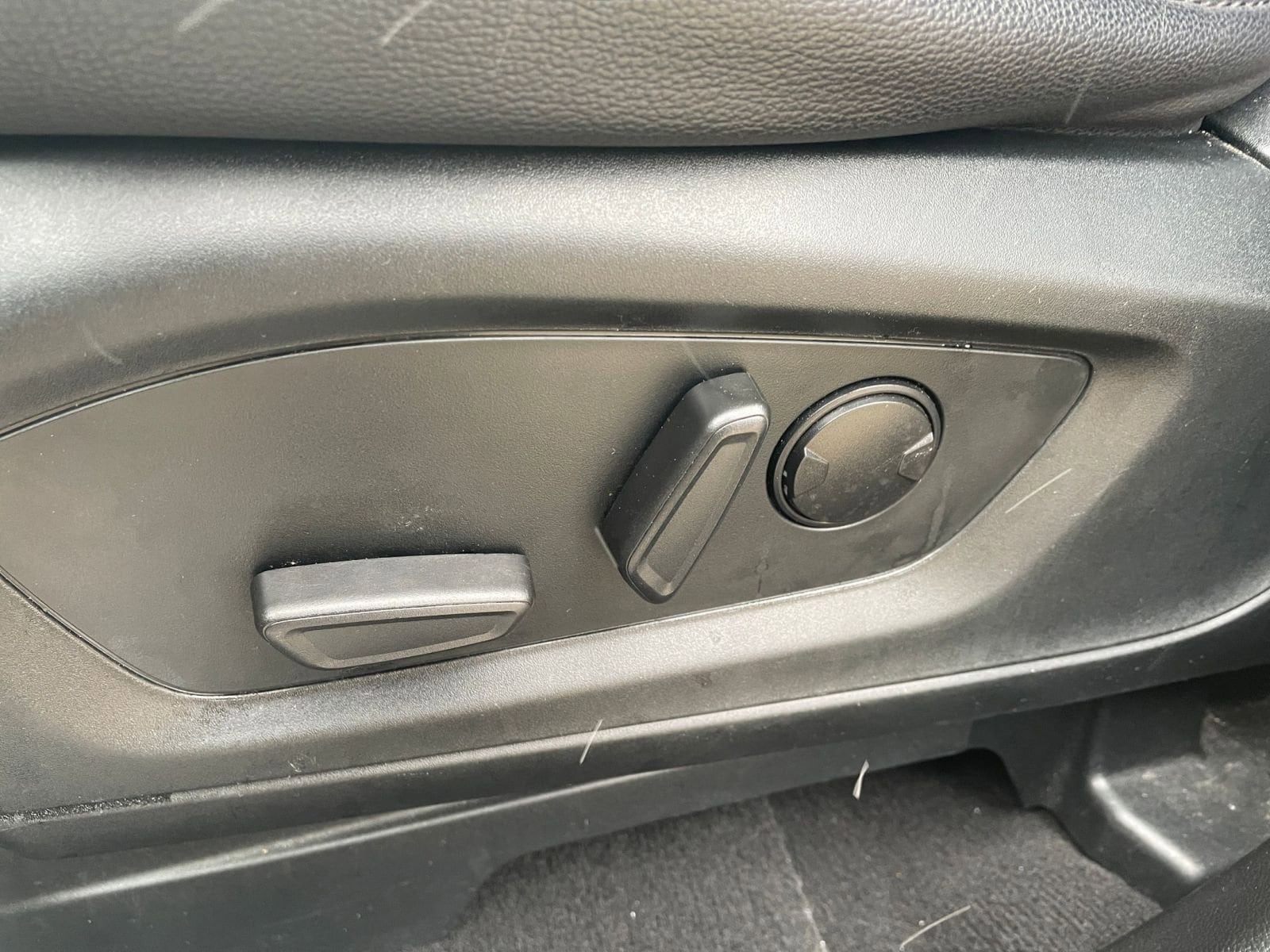 Thumbnail: 2024 Ford Explorer - 23