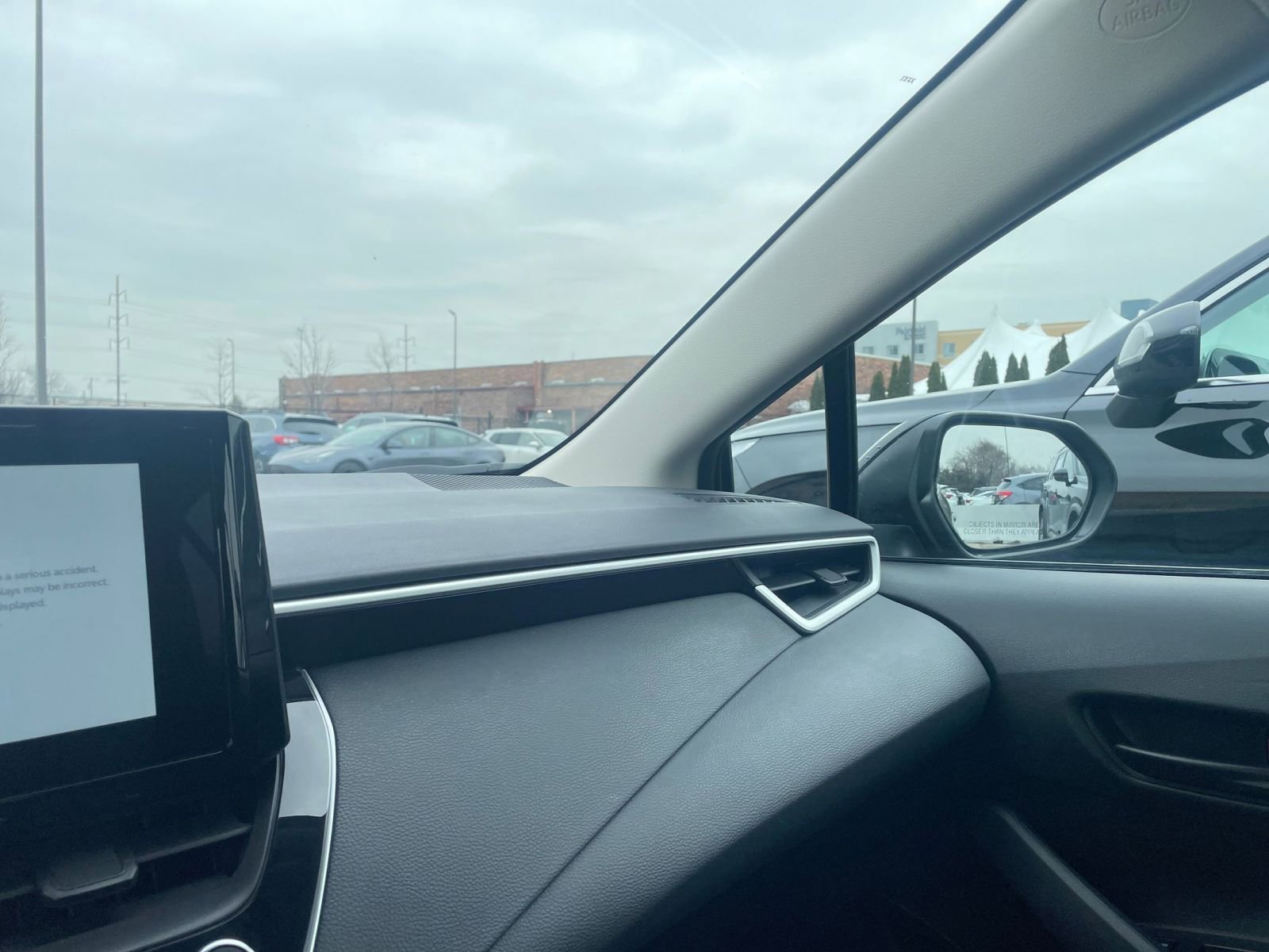 Thumbnail: 2025 Toyota Corolla - 34