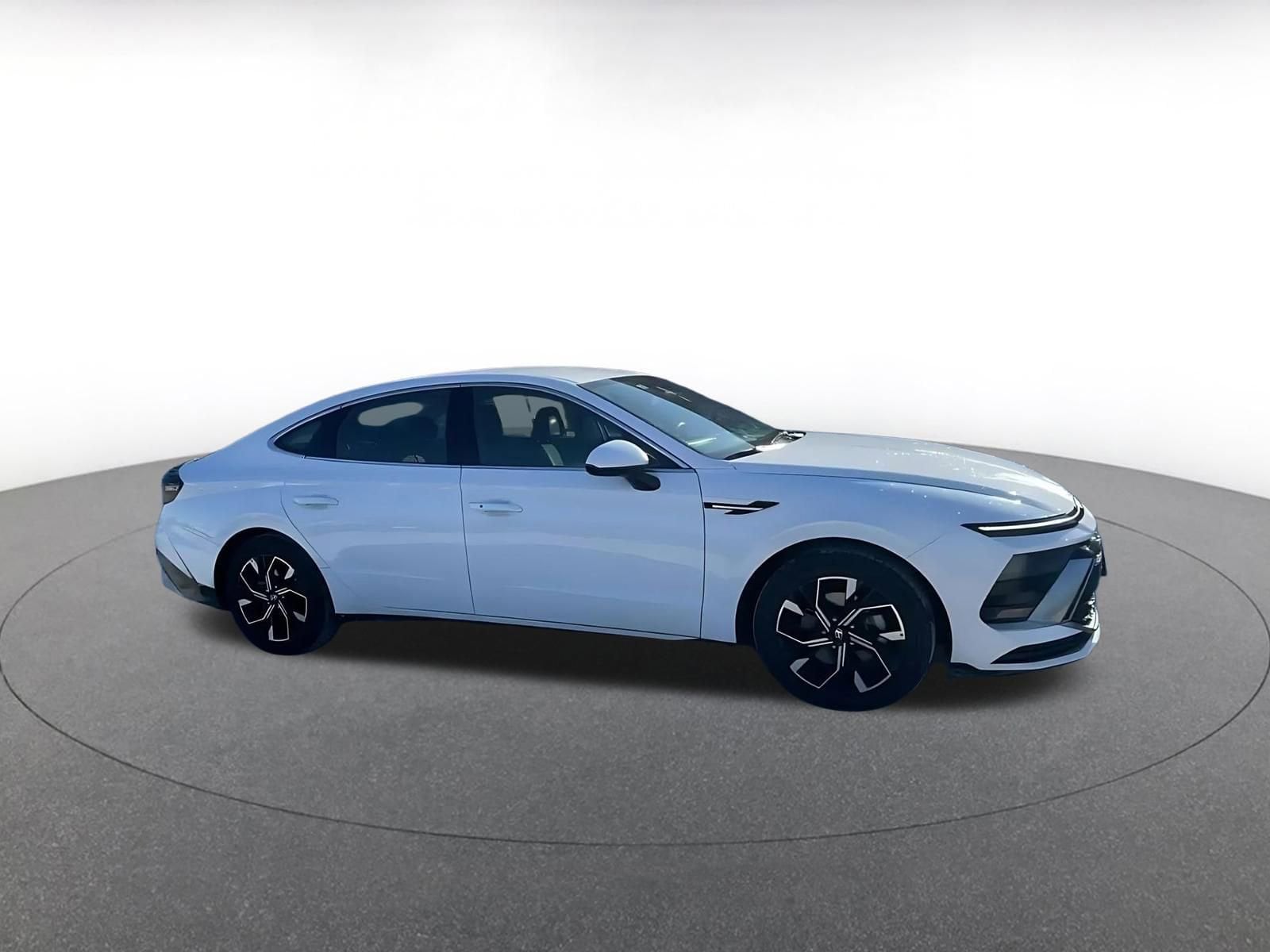 Thumbnail: 2025 Hyundai Sonata - 2