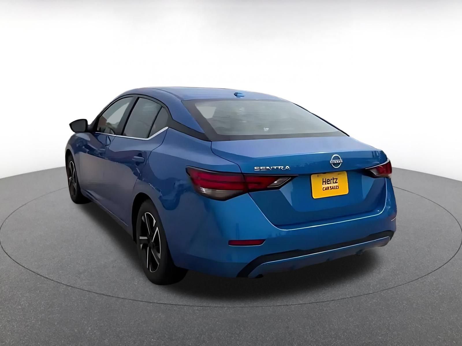Thumbnail: 2025 Nissan Sentra - 10