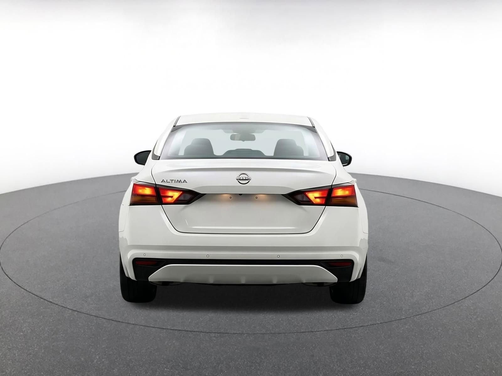 Thumbnail: 2025 Nissan Altima - 8