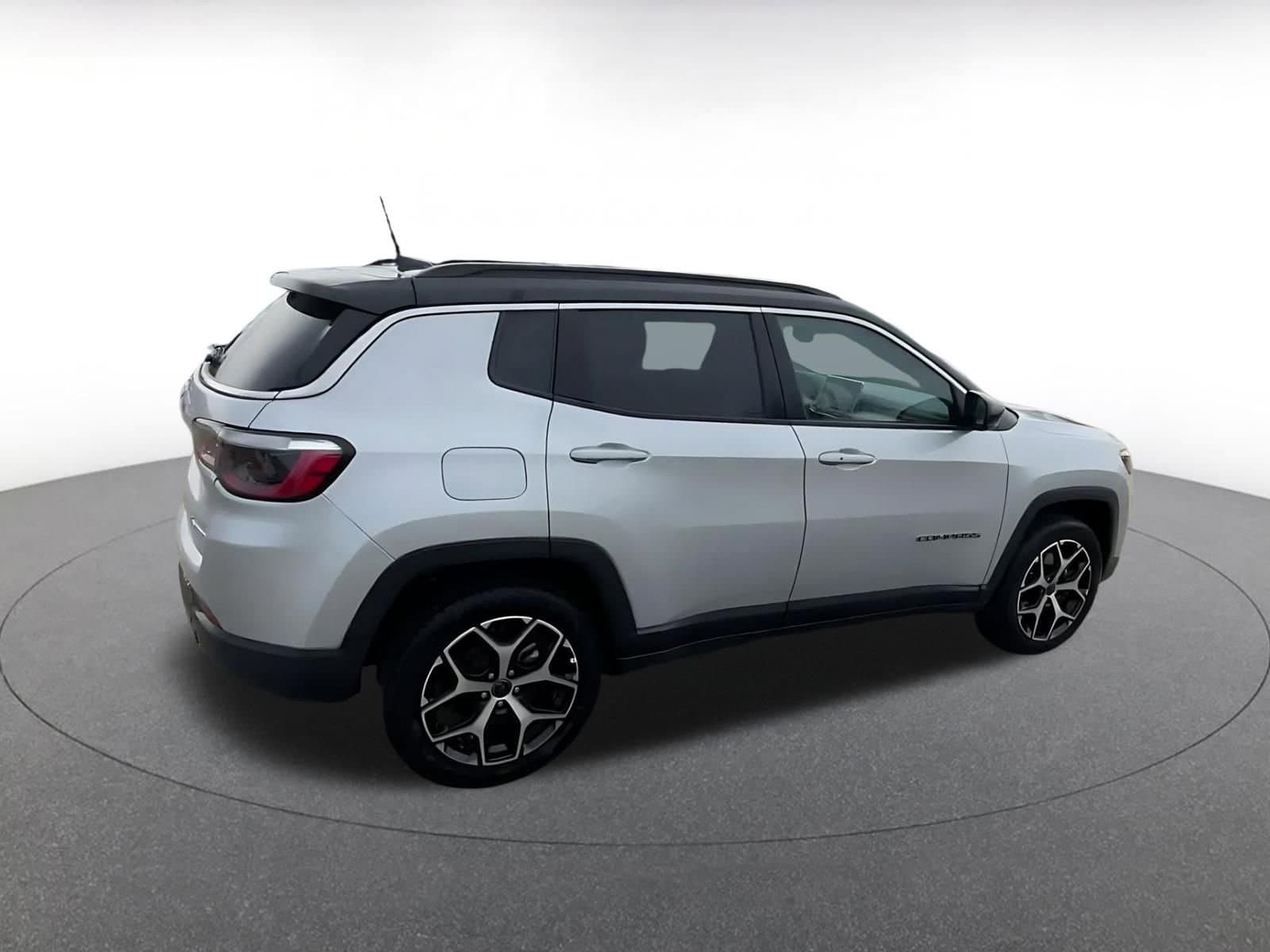 Thumbnail: 2025 Jeep Compass - 15