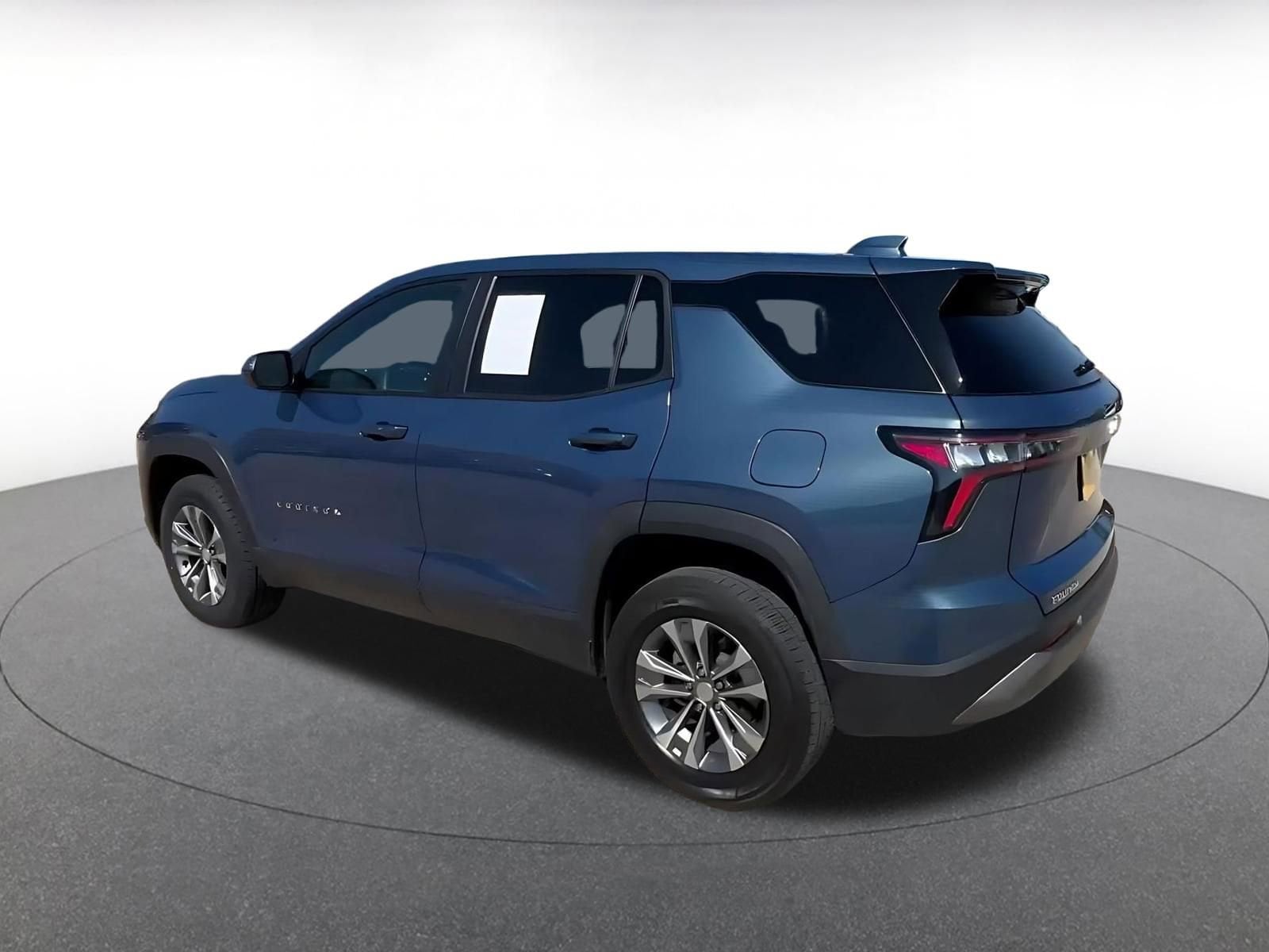 Thumbnail: 2025 Chevrolet Equinox - 10