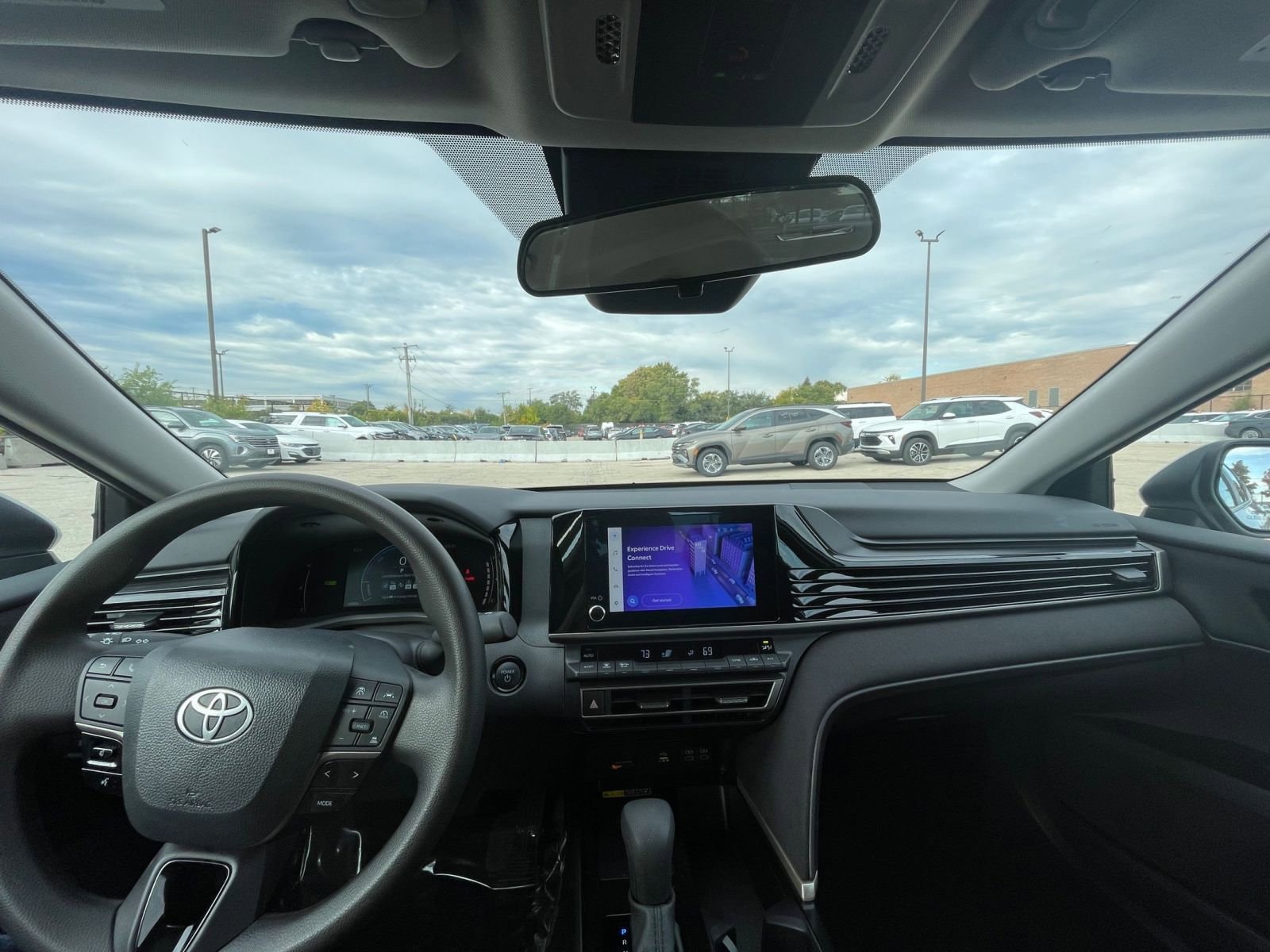 Thumbnail: 2025 Toyota Camry - 33