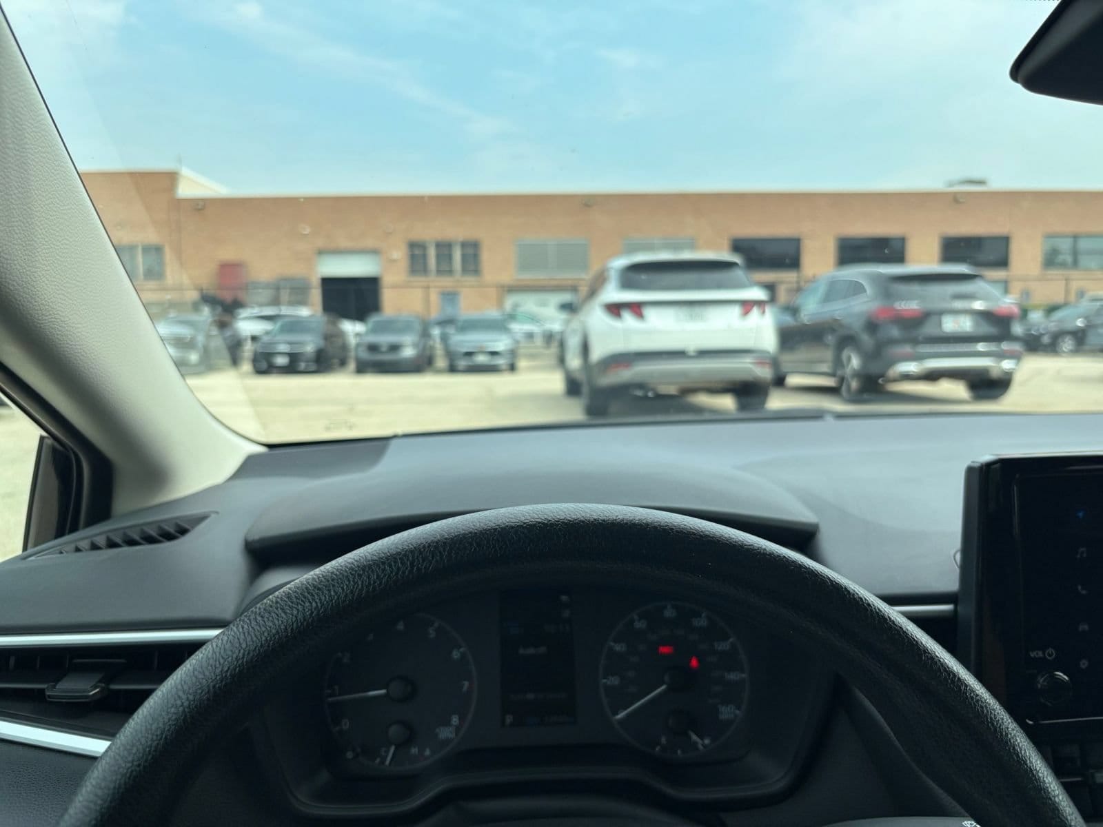 Thumbnail: 2025 Toyota Corolla - 31