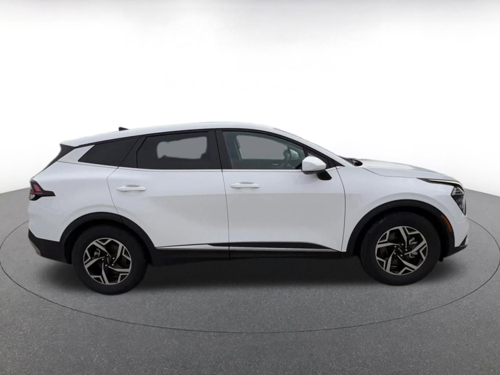 Thumbnail: 2025 Kia Sportage - 16