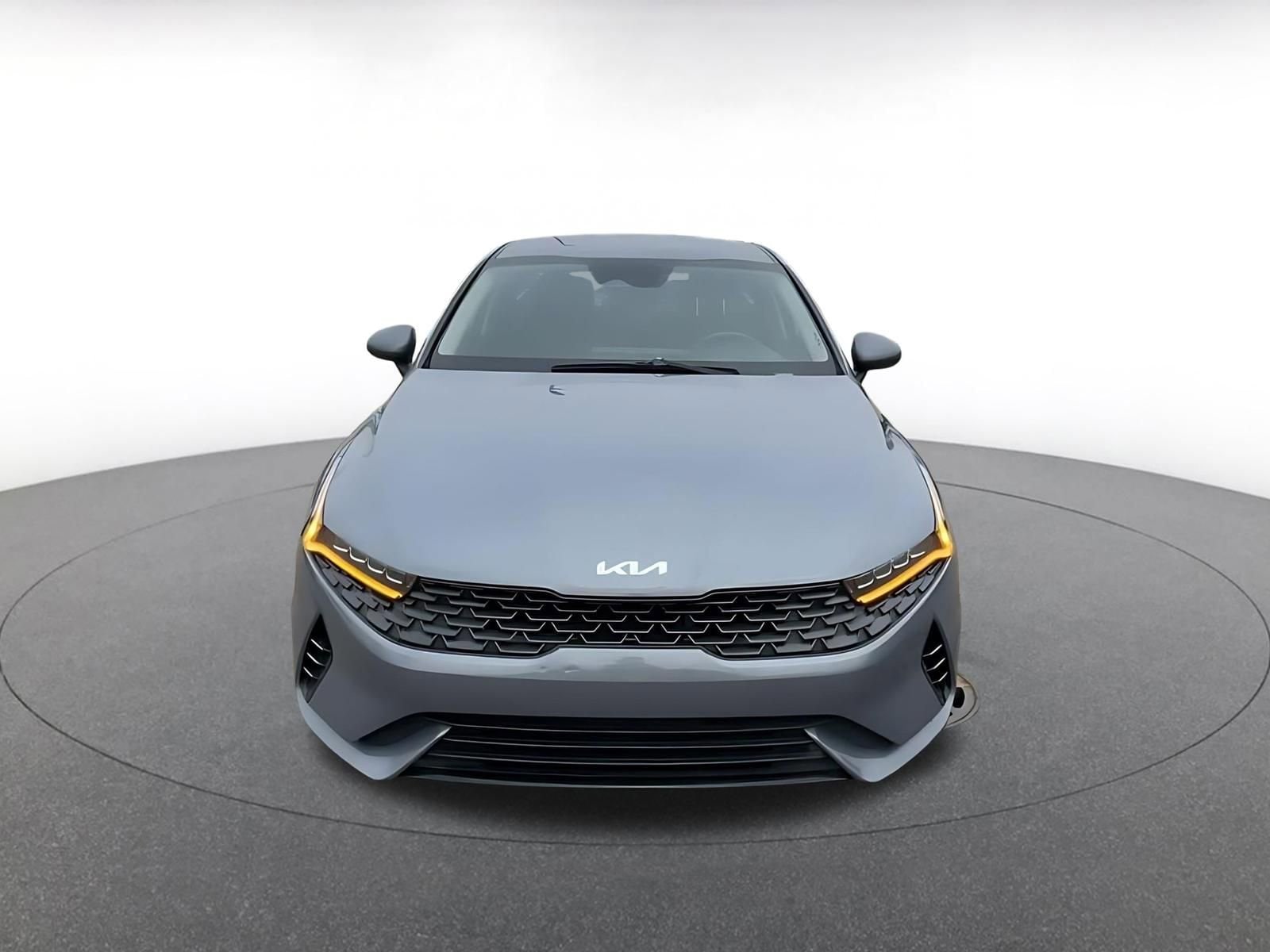 Thumbnail: 2023 Kia K5 - 4