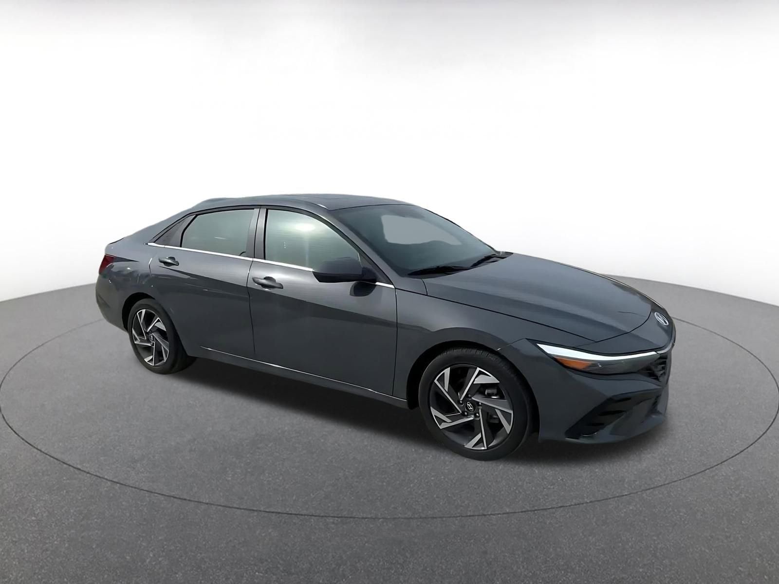 Thumbnail: 2025 Hyundai Elantra - 2