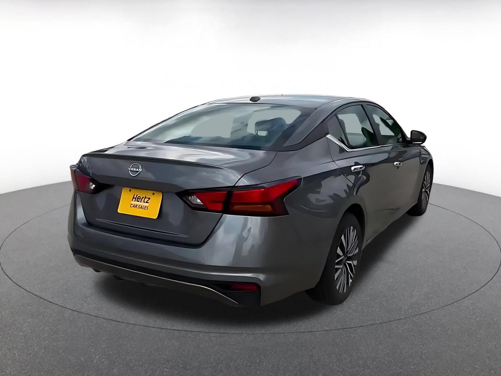 Thumbnail: 2025 Nissan Altima - 11