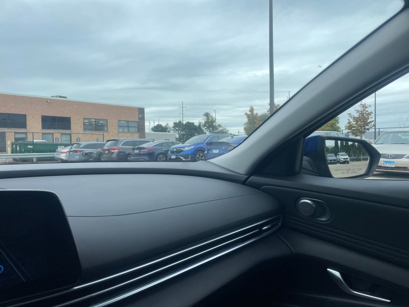 Thumbnail: 2025 Hyundai Elantra - 35