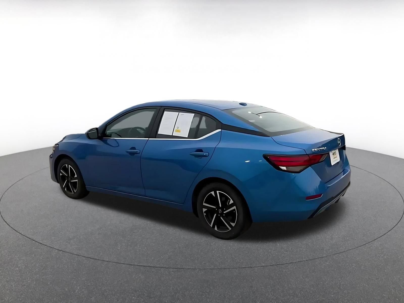 Thumbnail: 2025 Nissan Sentra - 10
