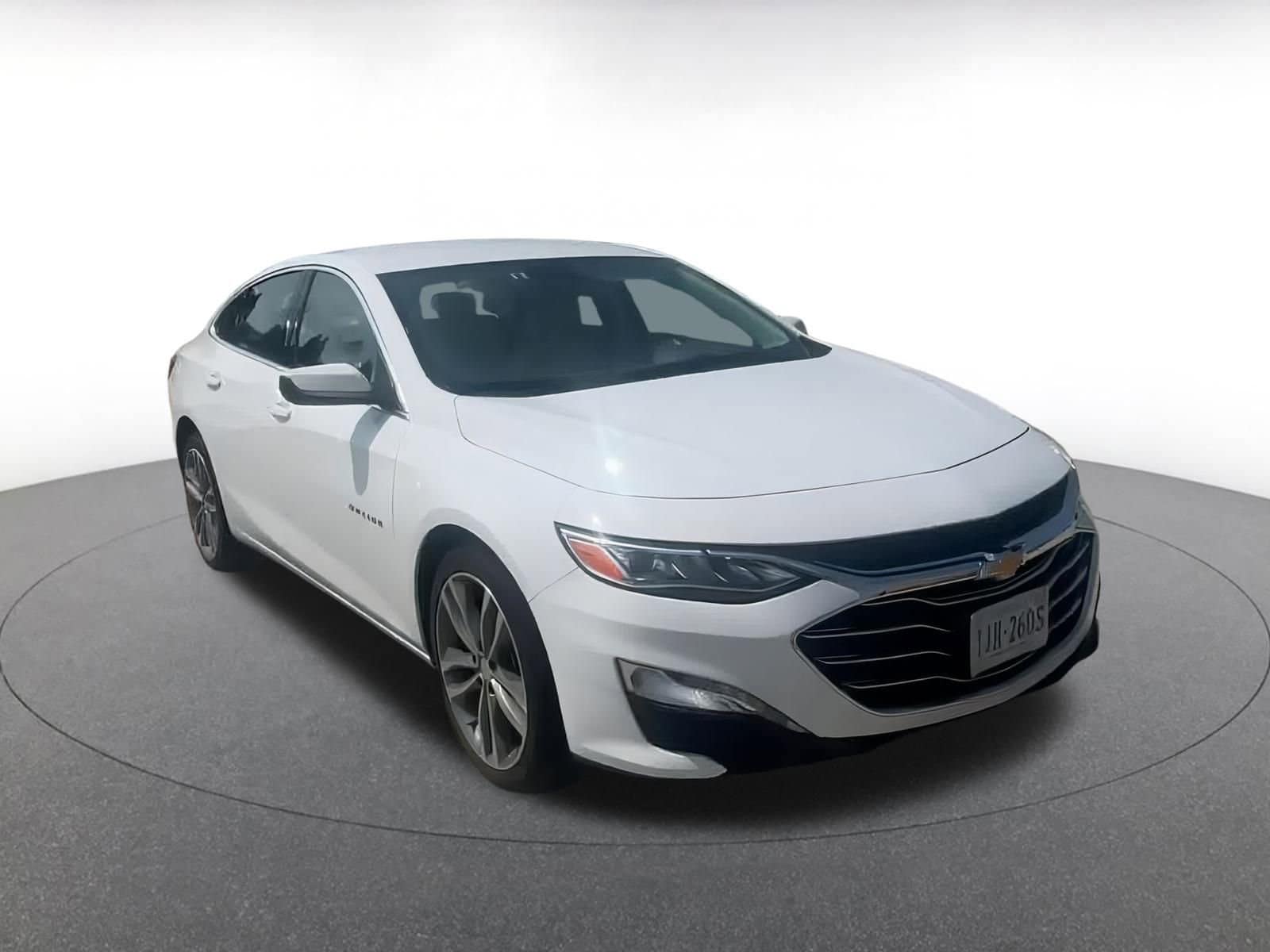 Thumbnail: 2024 Chevrolet Malibu - 3