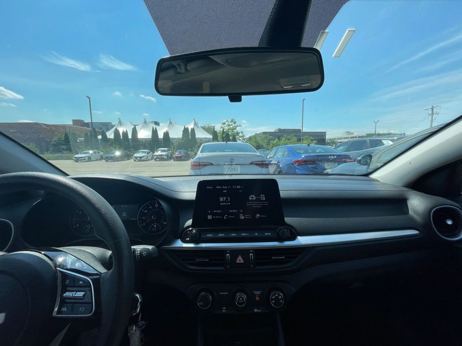 Thumbnail: 2024 Kia Forte - 32