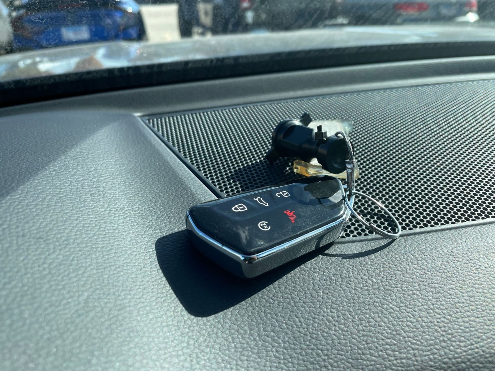 Thumbnail: 2025 Volkswagen Atlas - 22