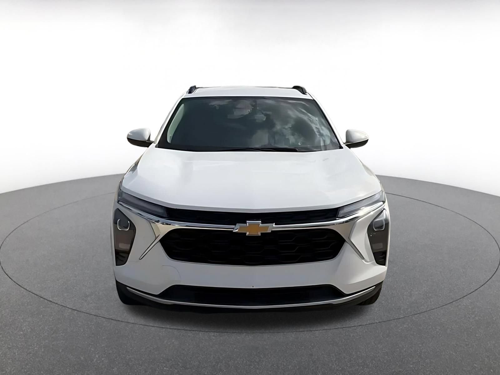 Thumbnail: 2025 Chevrolet Trax - 4