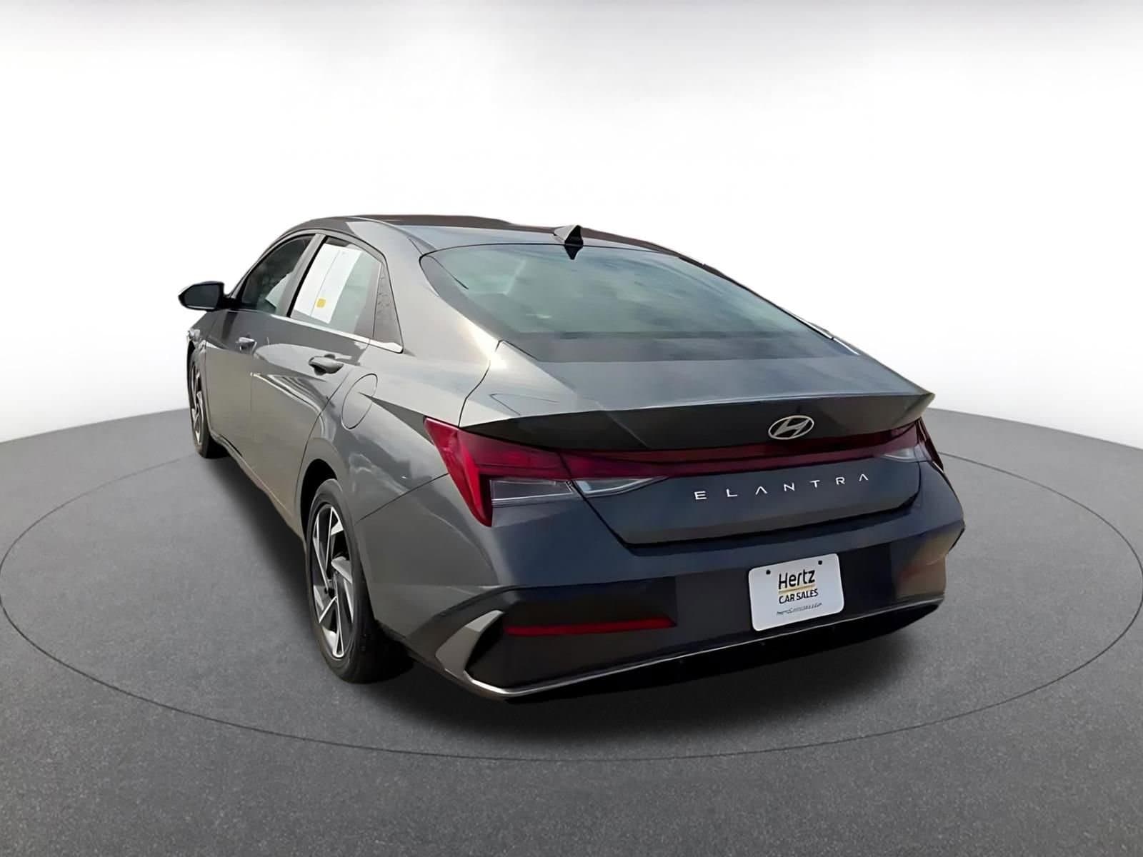 Thumbnail: 2025 Hyundai Elantra - 11