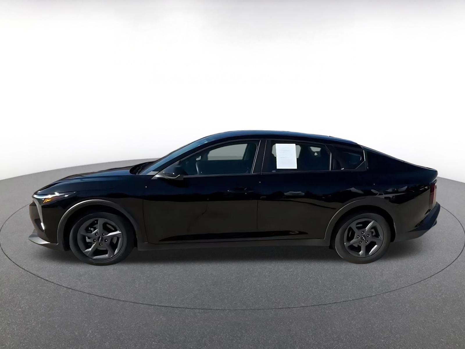 Thumbnail: 2025 Kia K4 - 9