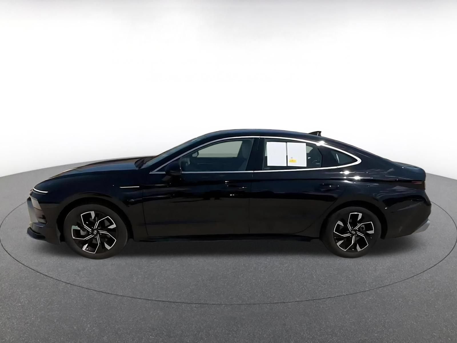 Thumbnail: 2025 Hyundai Sonata - 9