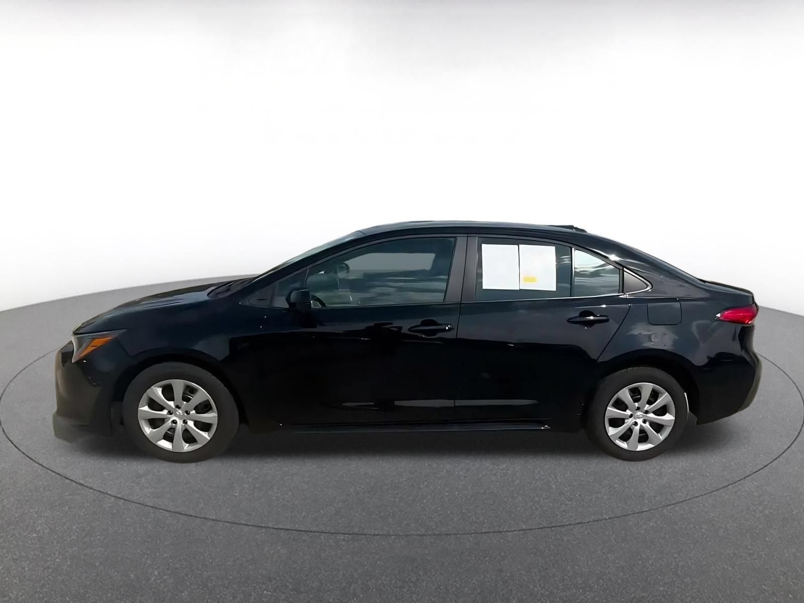Thumbnail: 2025 Toyota Corolla - 8
