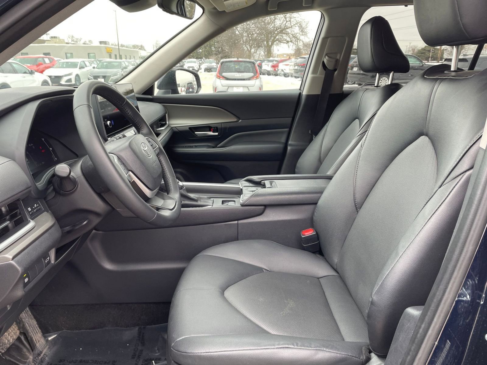 Thumbnail: 2025 Toyota Grand Highlander - 28