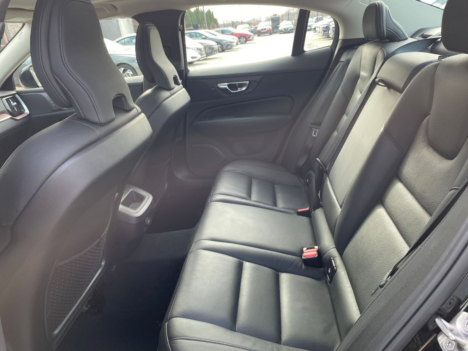 Thumbnail: 2025 Volvo S60 - 24