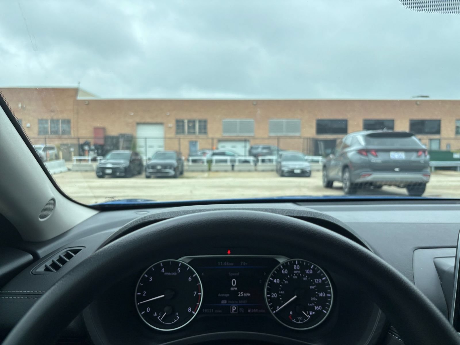 Thumbnail: 2025 Nissan Sentra - 32