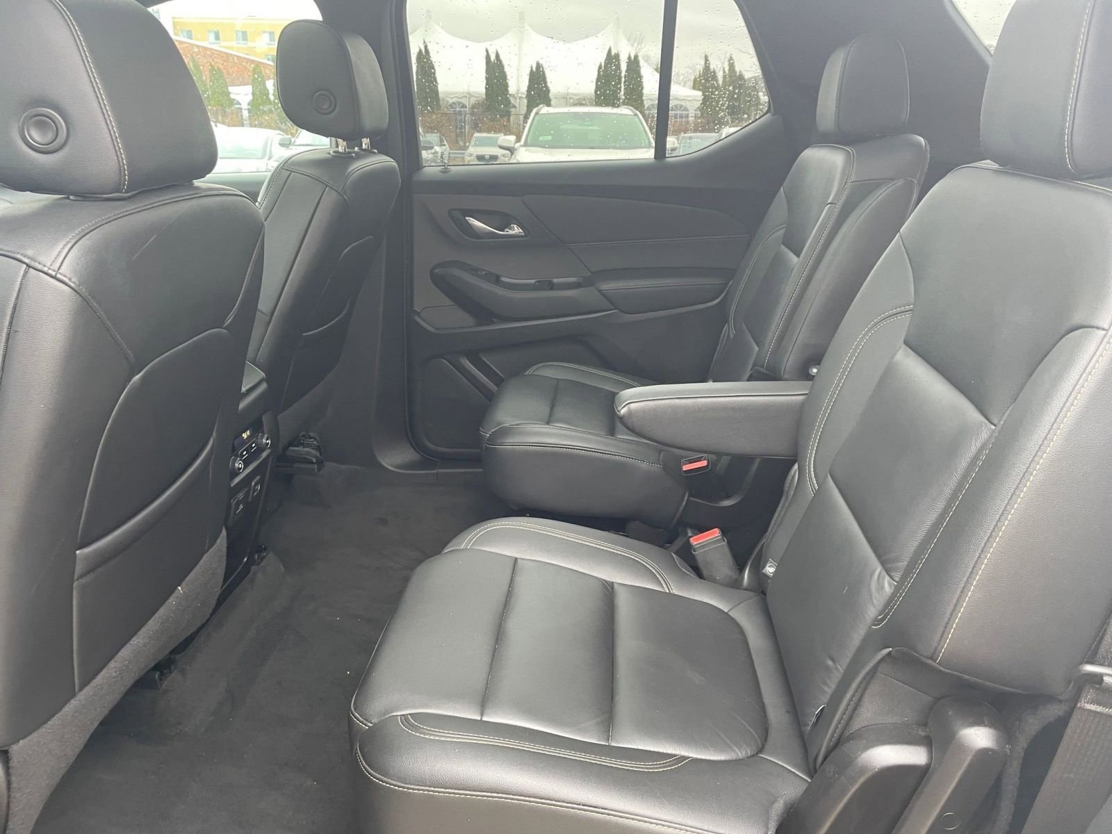 Thumbnail: 2022 Chevrolet Traverse - 28