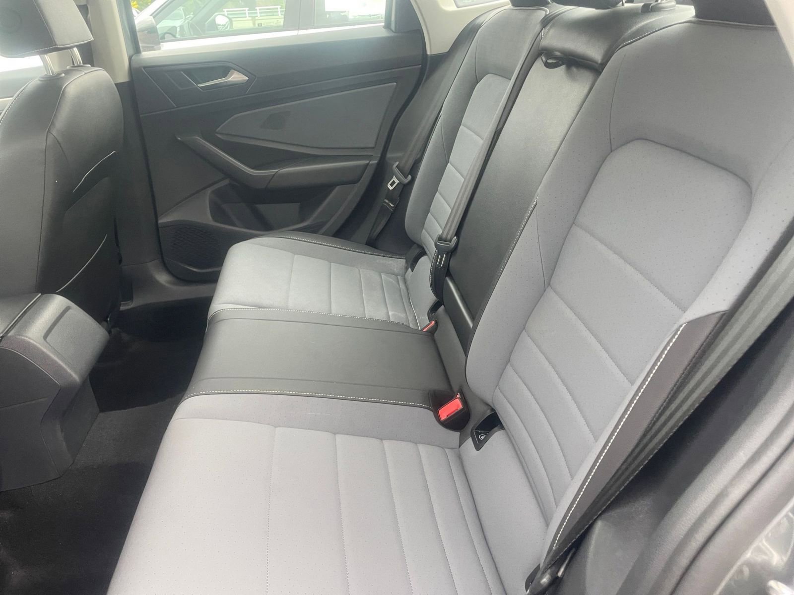 Thumbnail: 2025 Volkswagen Jetta - 25