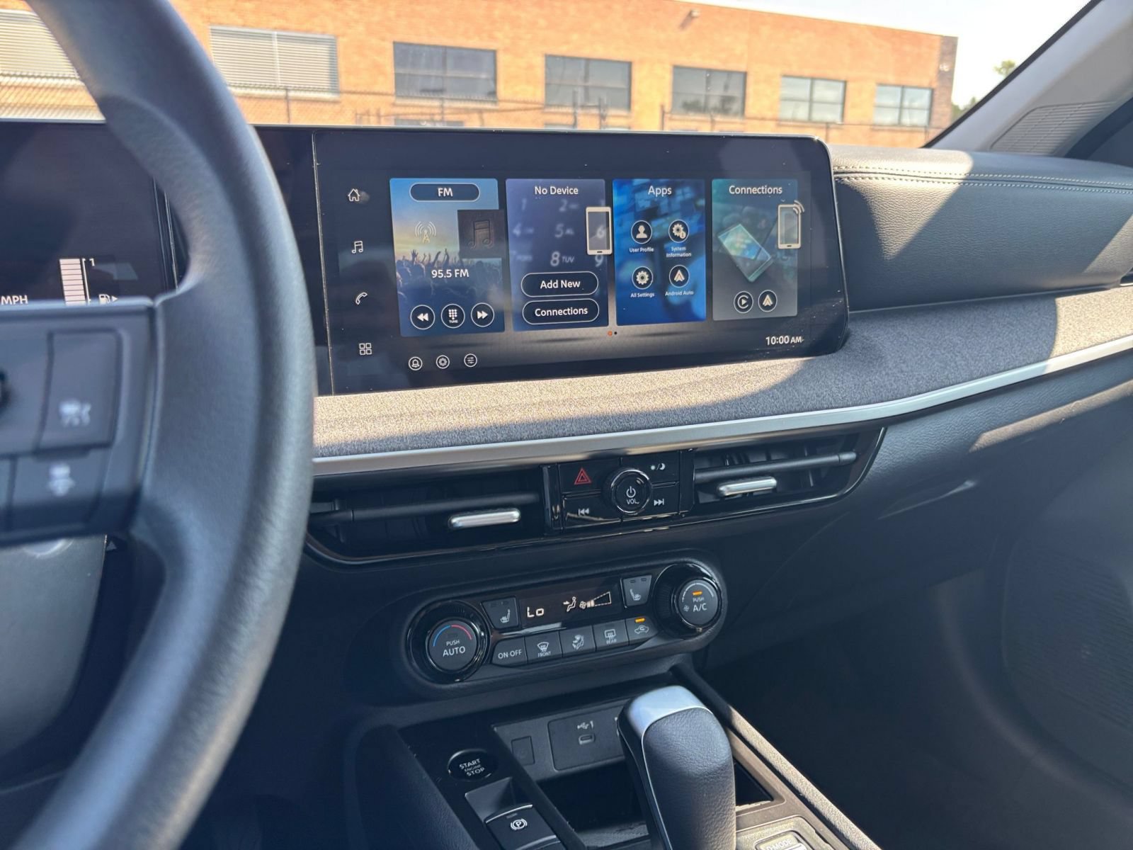 Thumbnail: 2026 Nissan Kicks - 17