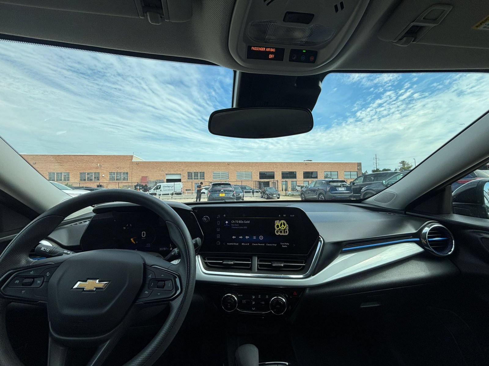Thumbnail: 2025 Chevrolet Trax - 27