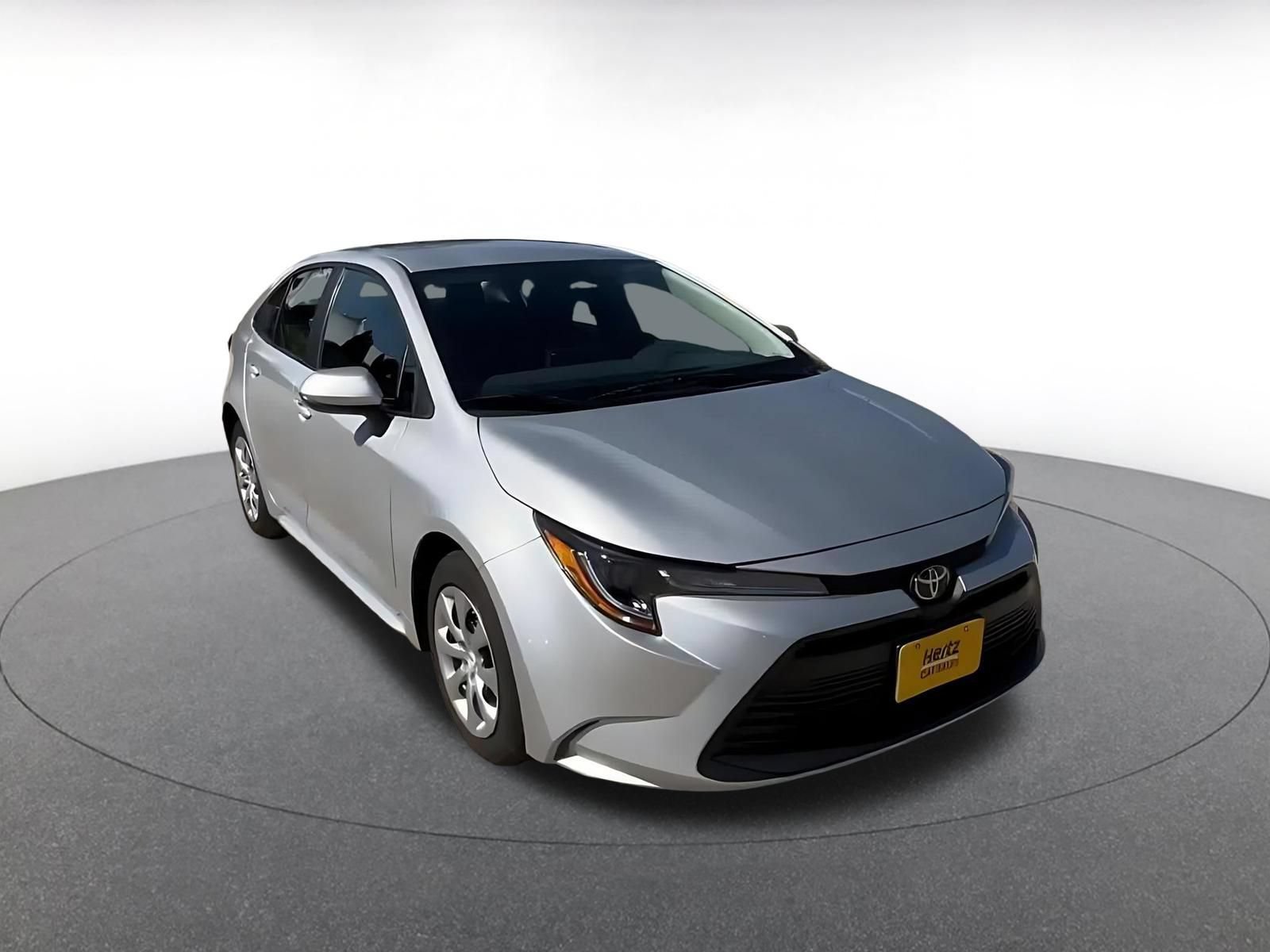 Thumbnail: 2025 Toyota Corolla - 3