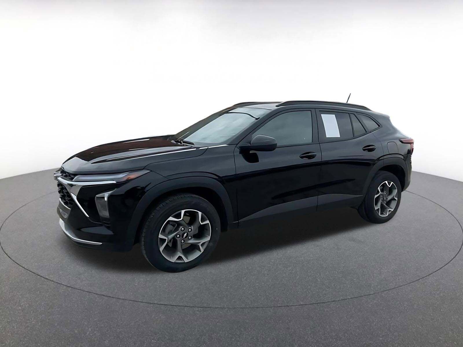 Thumbnail: 2025 Chevrolet Trax - 8