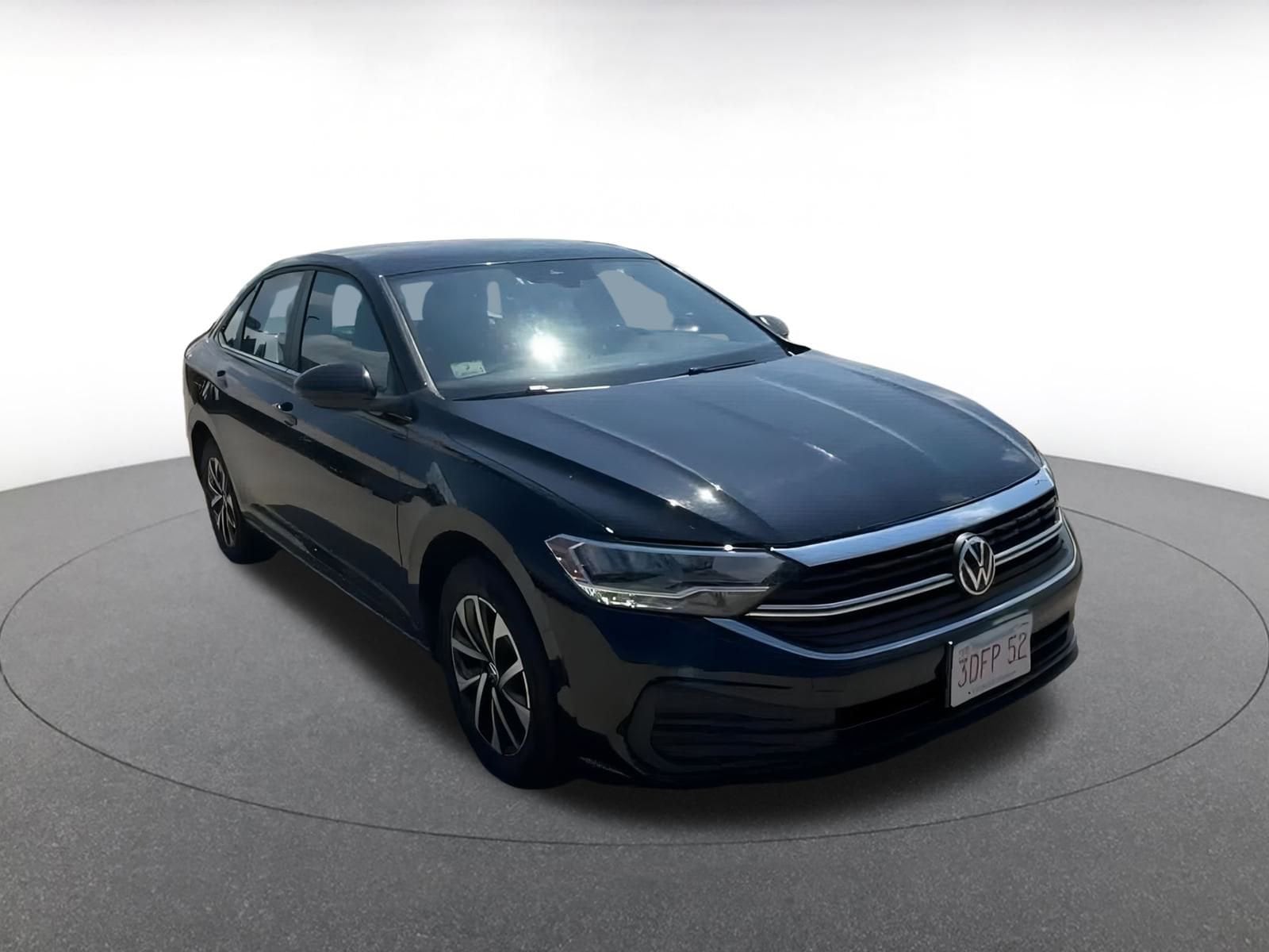 Thumbnail: 2024 Volkswagen Jetta - 3
