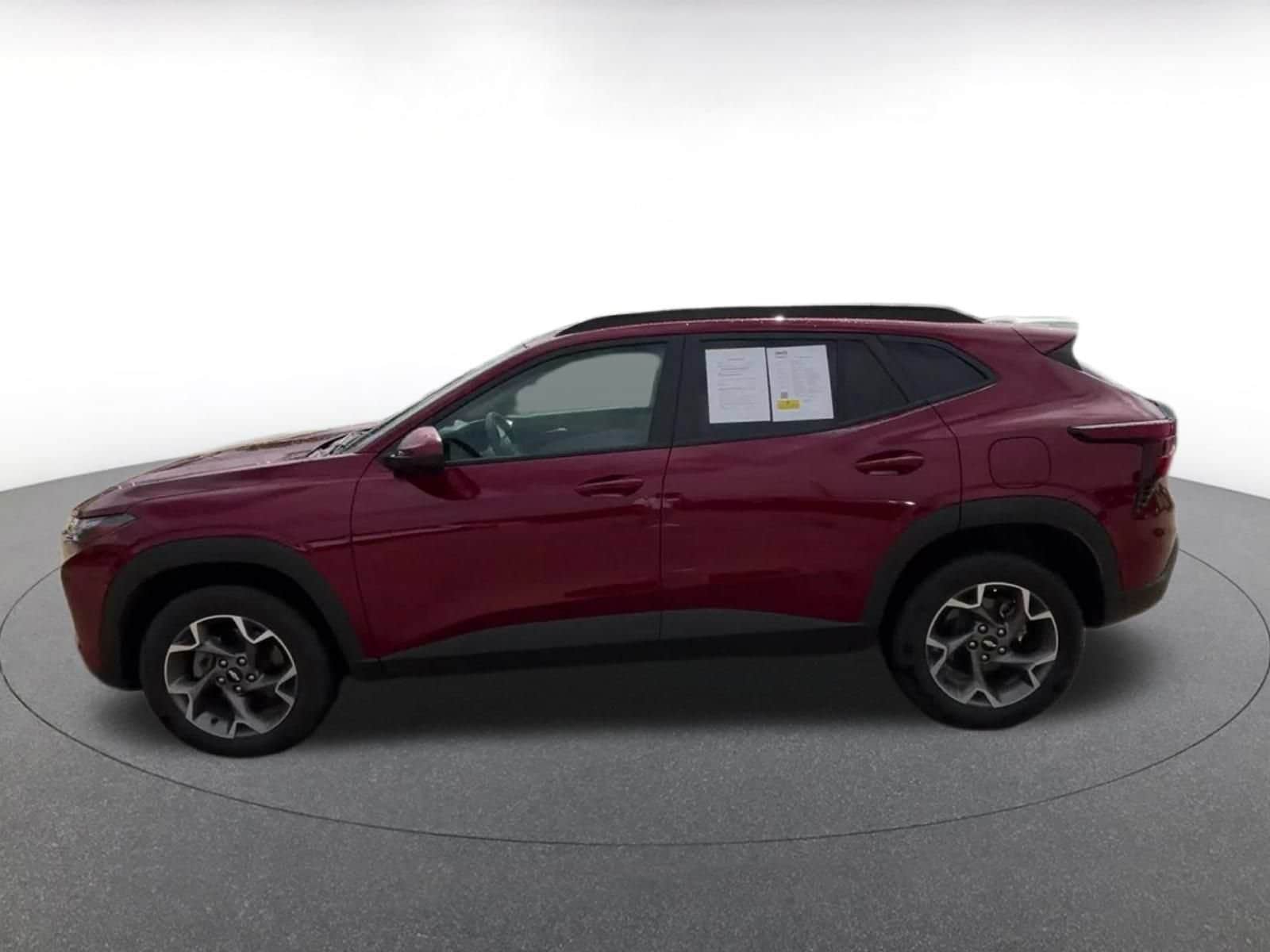 Thumbnail: 2025 Chevrolet Trax - 9