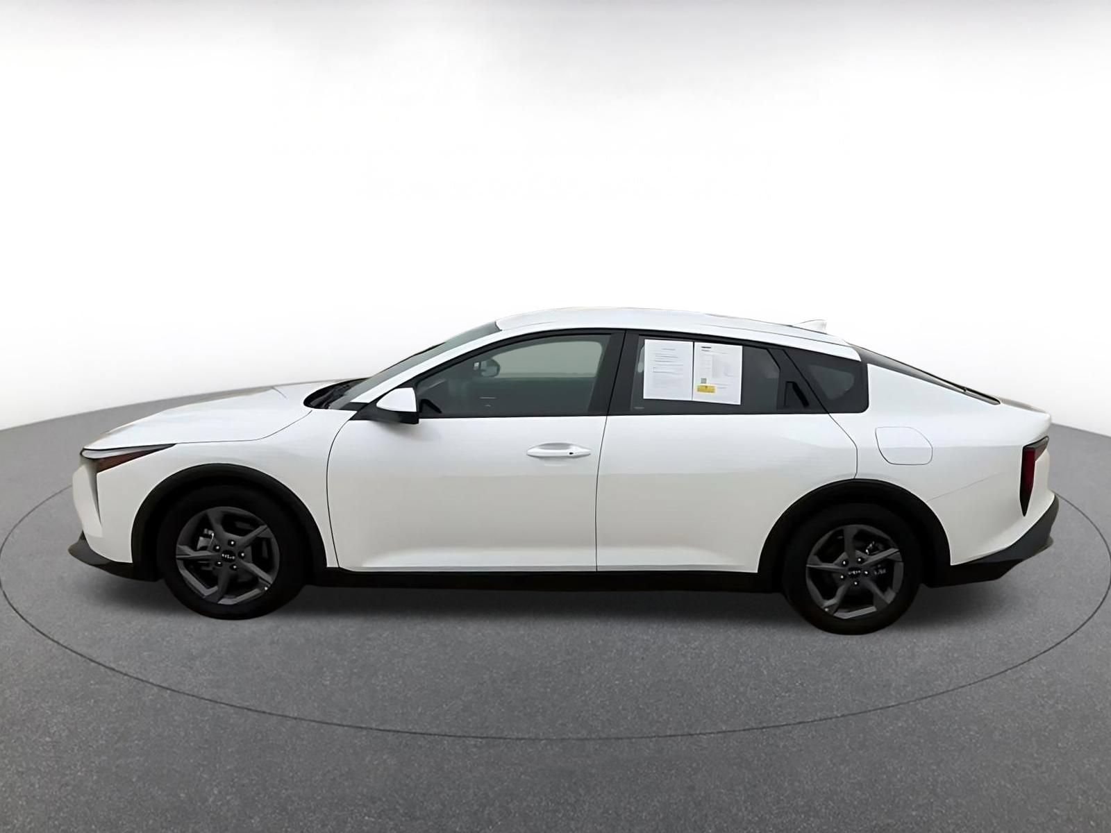 Thumbnail: 2025 Kia K4 - 10