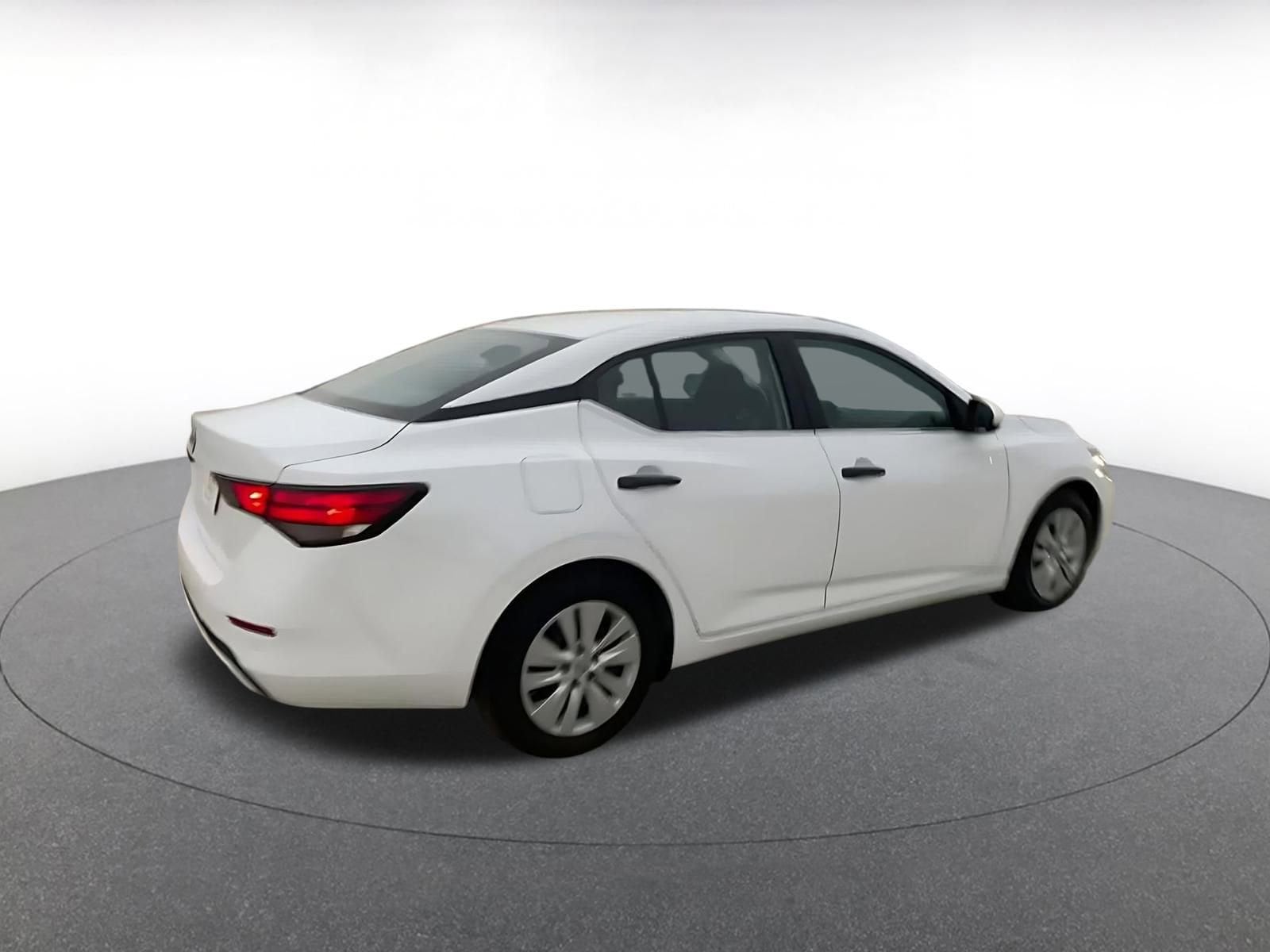 Thumbnail: 2025 Nissan Sentra - 15