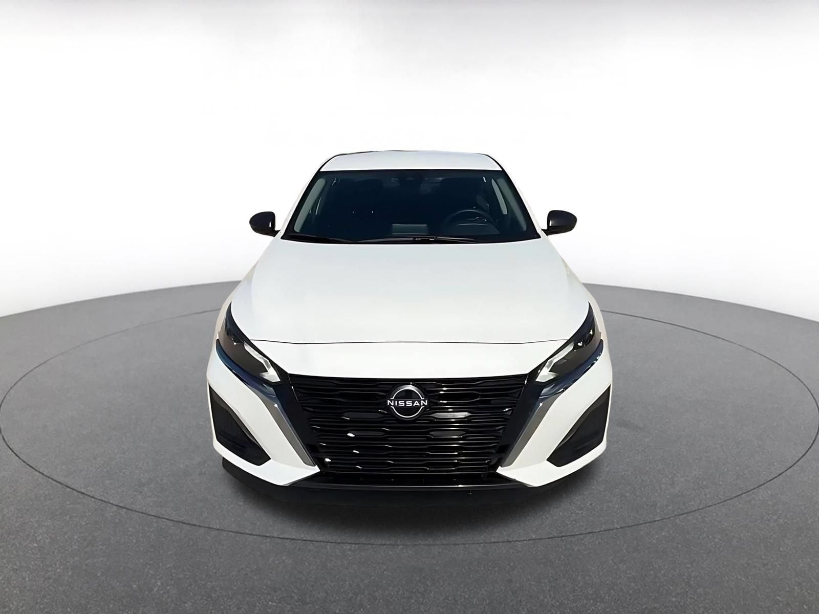 Thumbnail: 2025 Nissan Altima - 4