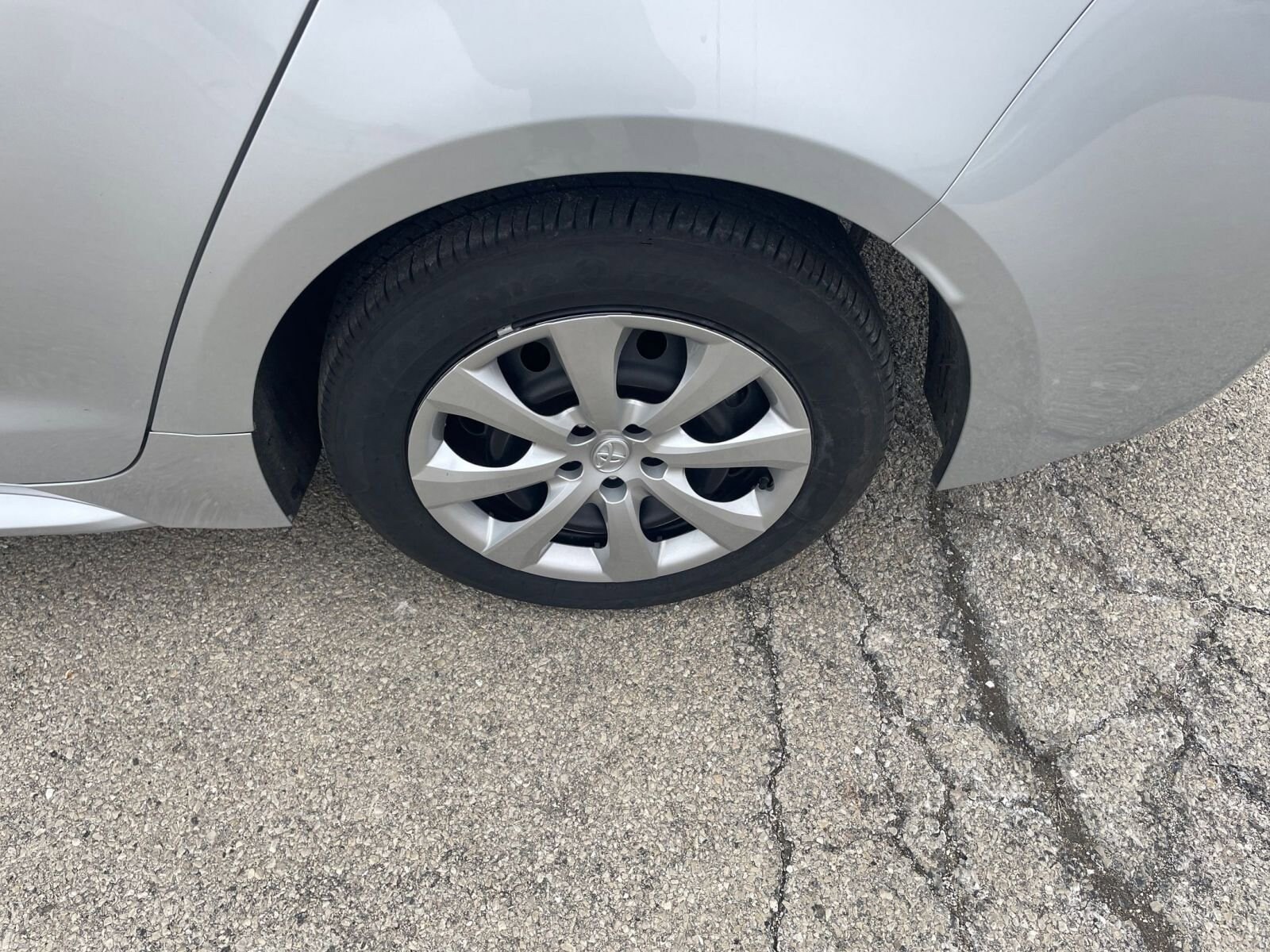 Thumbnail: 2025 Toyota Corolla - 28