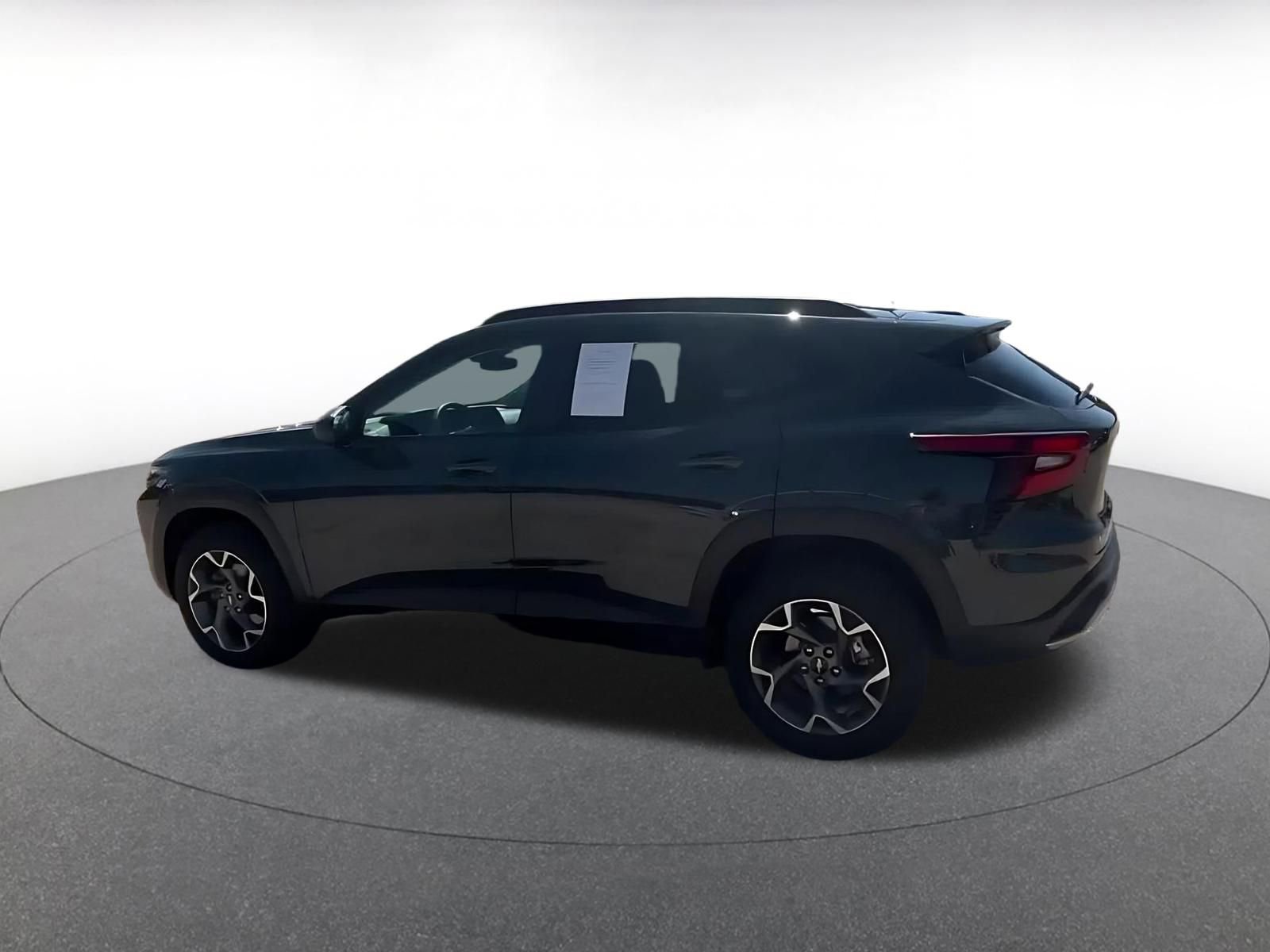 Thumbnail: 2025 Chevrolet Trax - 10