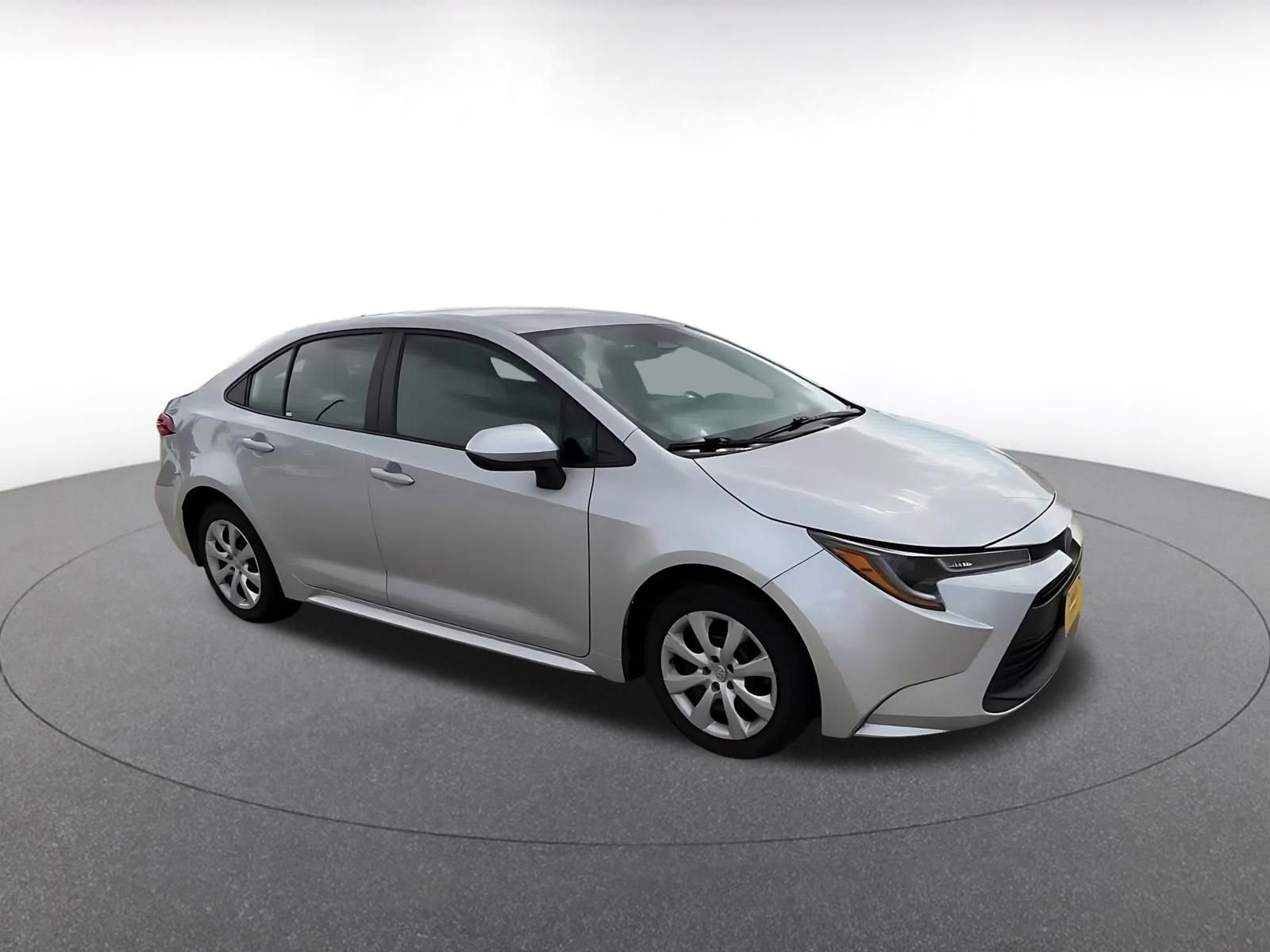 Thumbnail: 2024 Toyota Corolla - 2