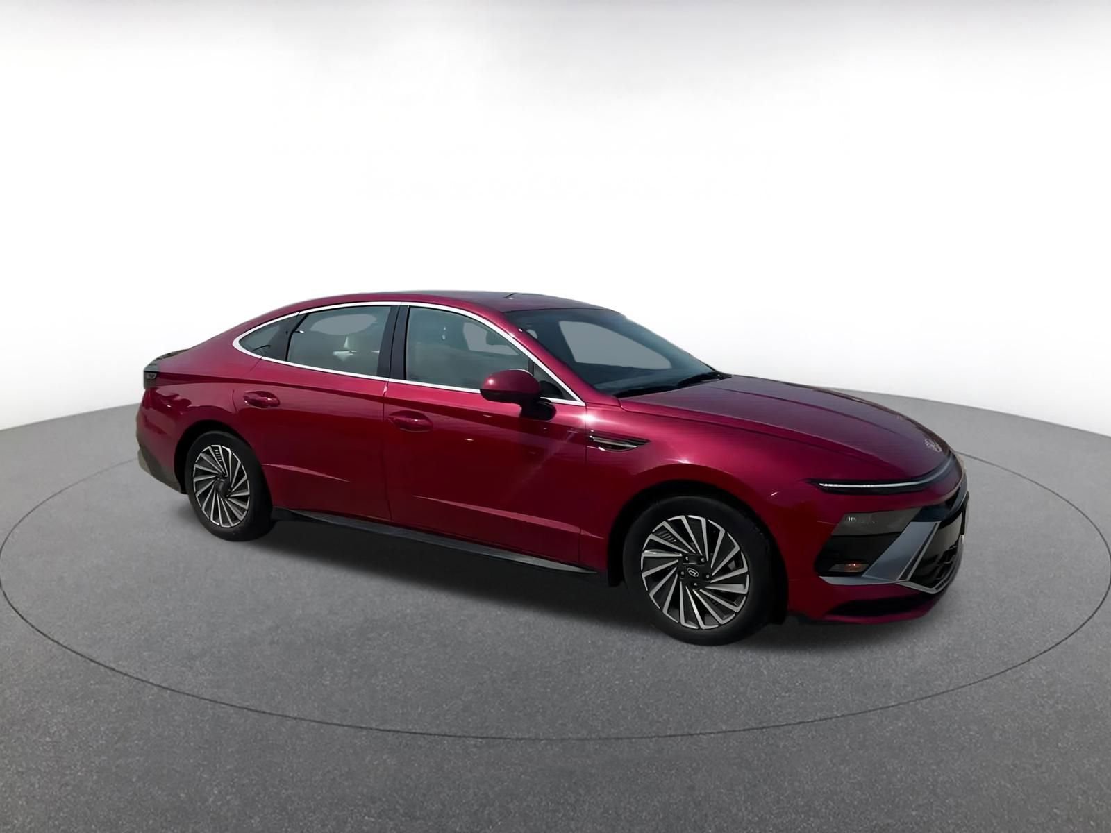 Thumbnail: 2024 Hyundai Sonata - 2