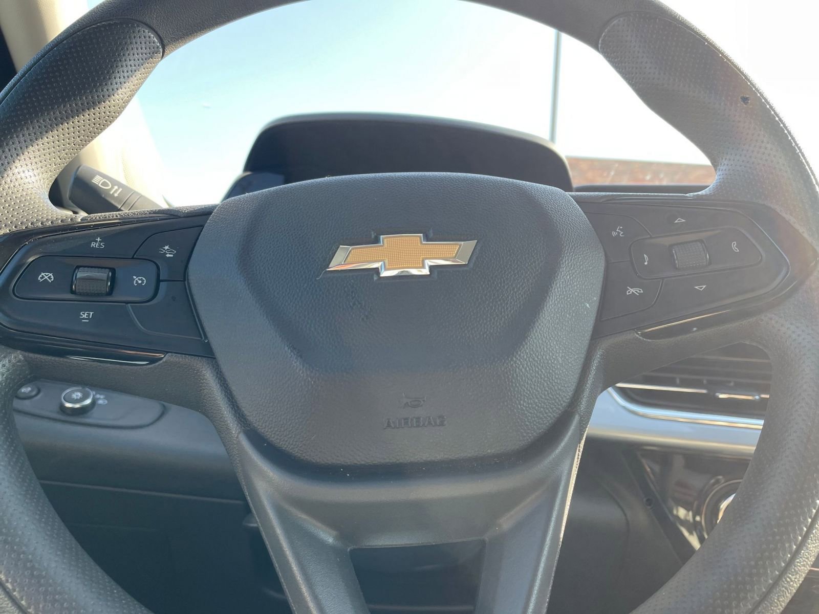 Thumbnail: 2025 Chevrolet Trax - 27