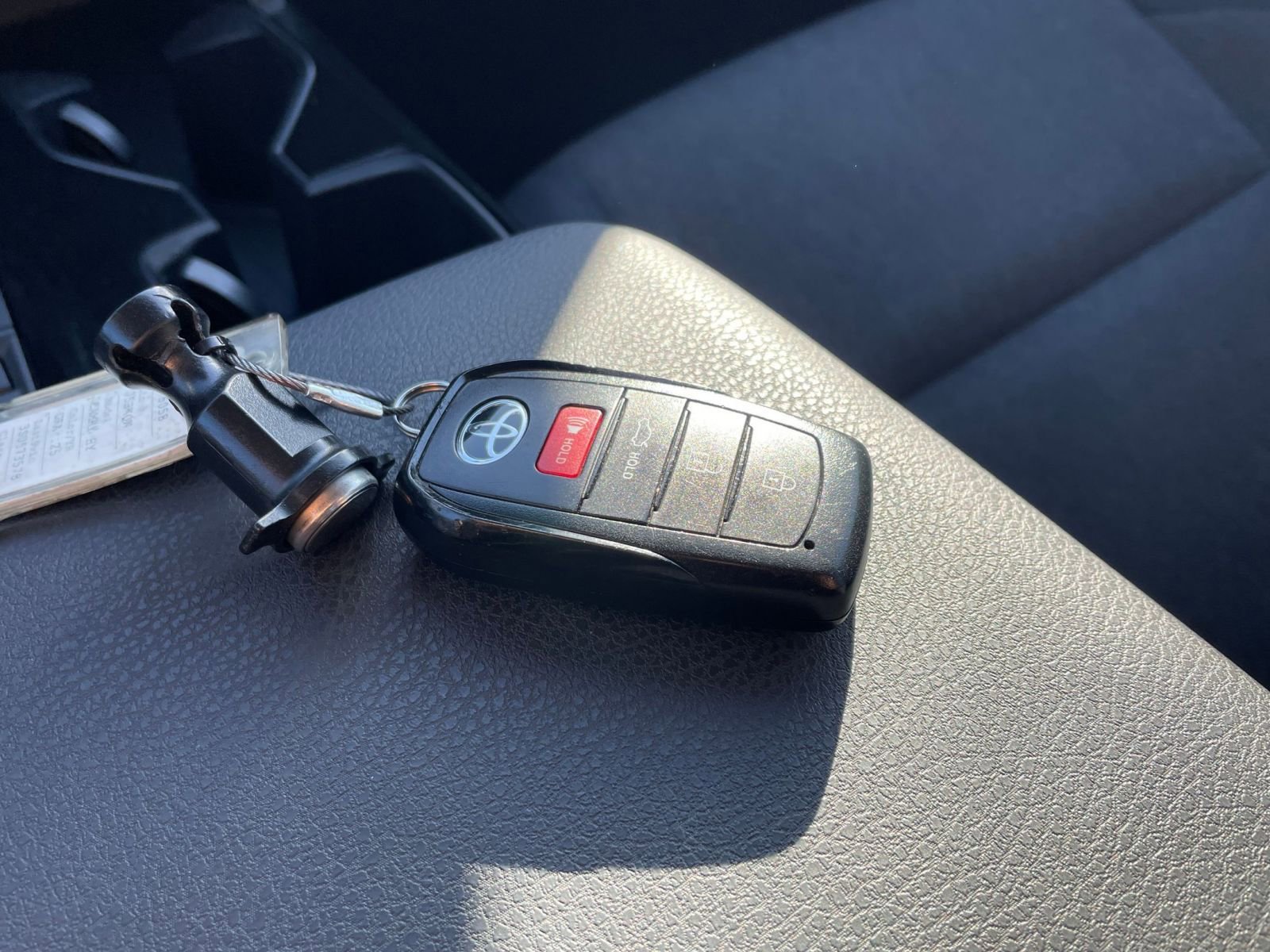 Thumbnail: 2025 Toyota Camry - 22