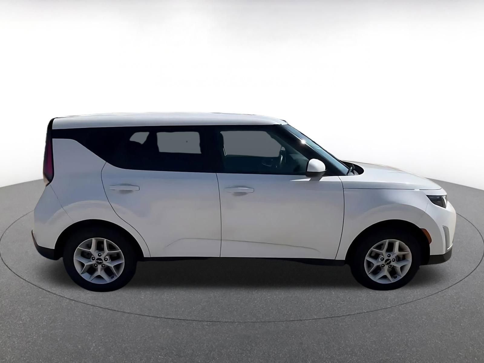 Thumbnail: 2025 Kia Soul - 16