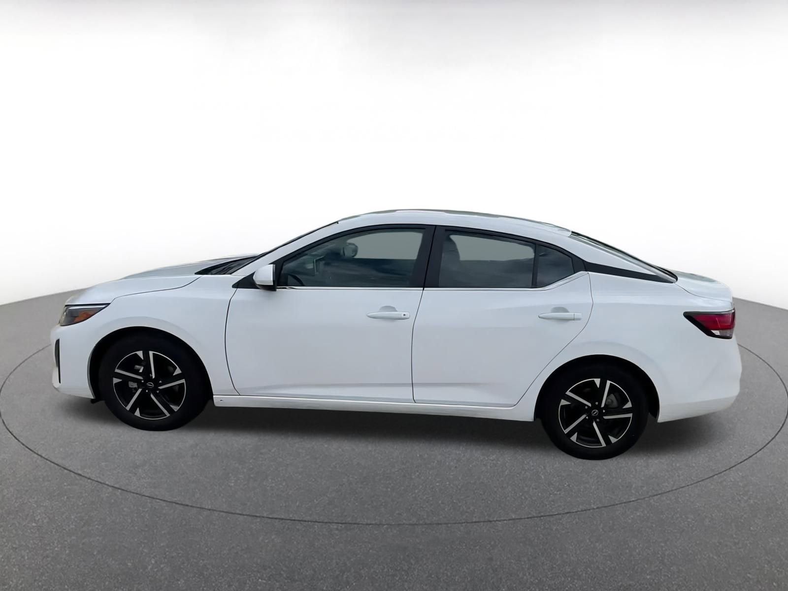 Thumbnail: 2024 Nissan Sentra - 8