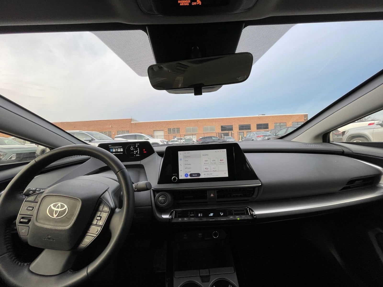 Thumbnail: 2025 Toyota Prius - 32