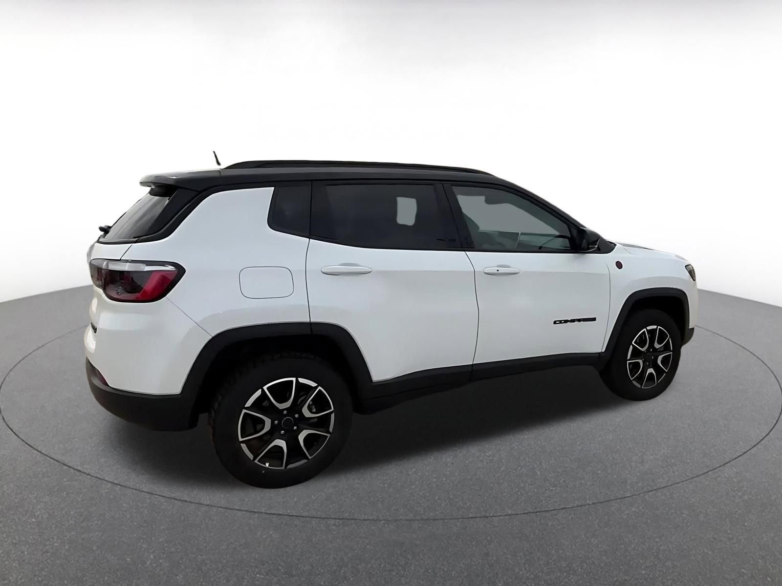 Thumbnail: 2025 Jeep Compass - 15
