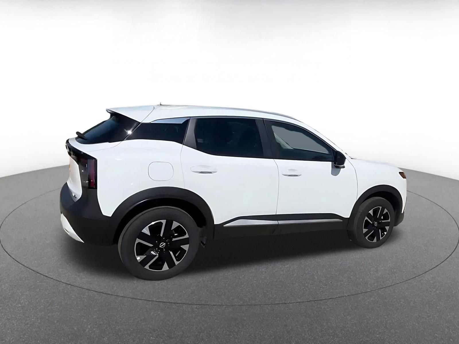 Thumbnail: 2026 Nissan Kicks - 15