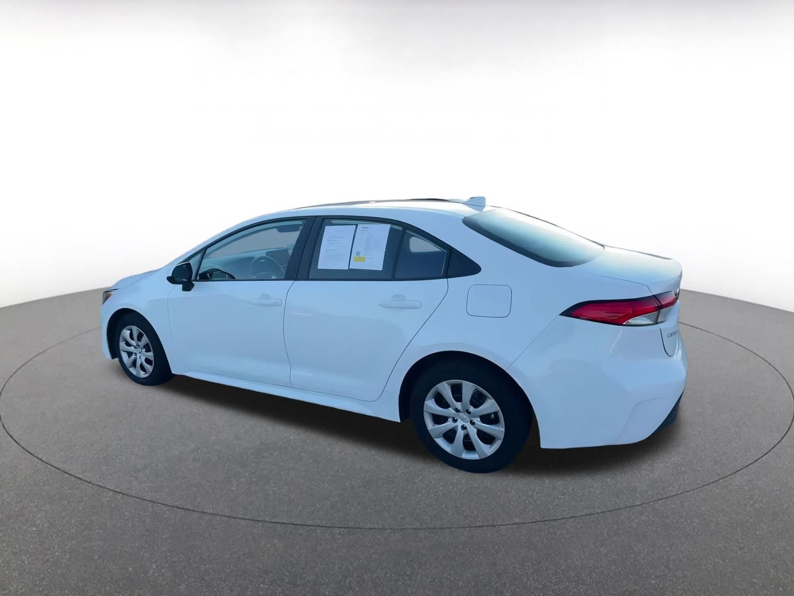 Thumbnail: 2025 Toyota Corolla - 10