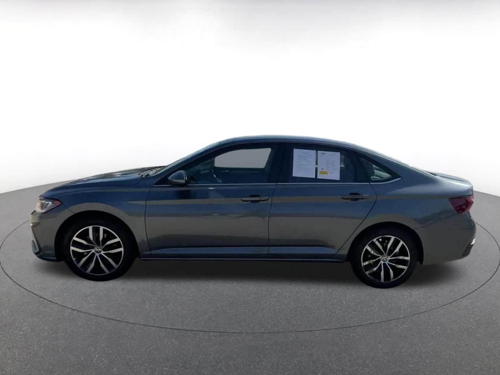 Thumbnail: 2025 Volkswagen Jetta - 9